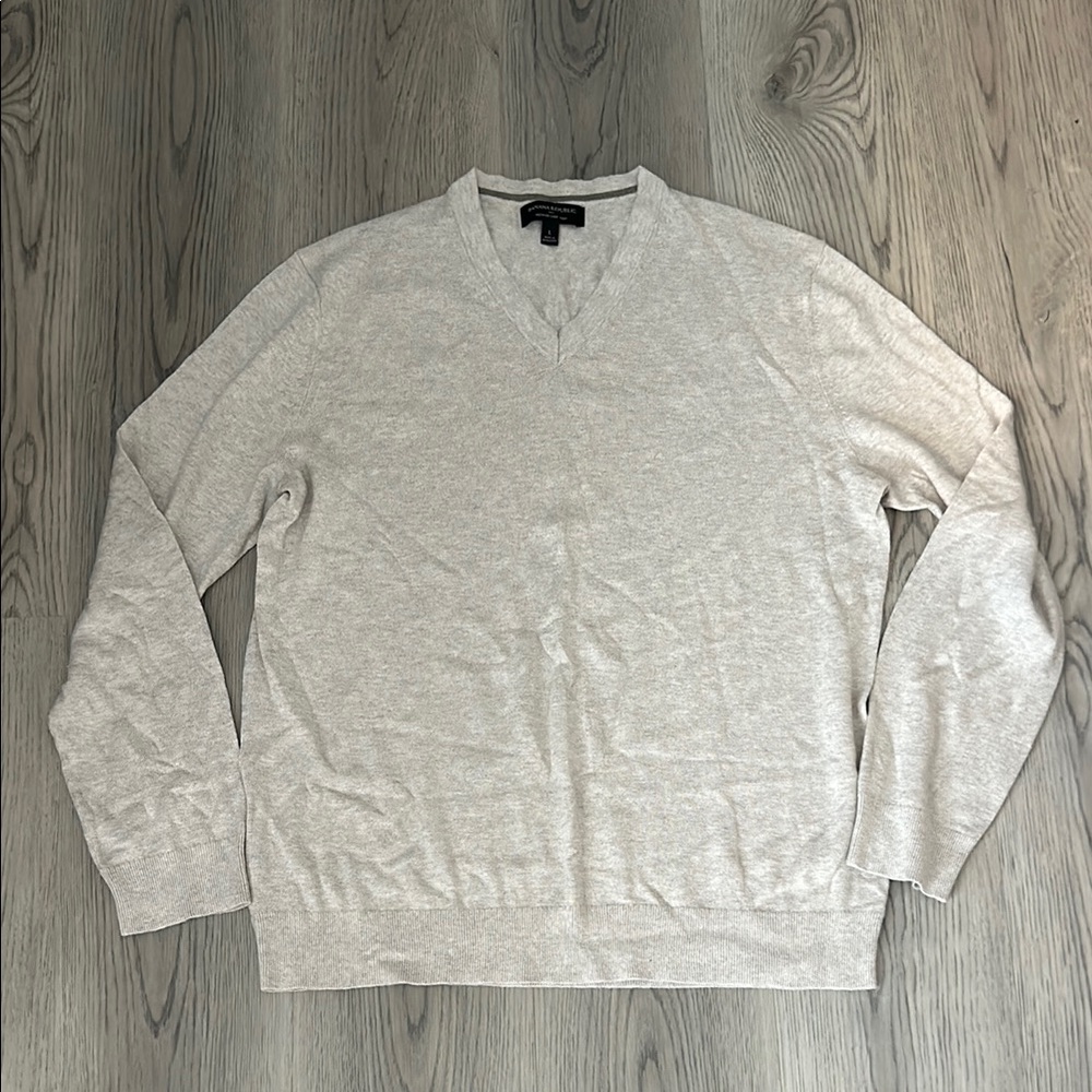 Banana Republic Men's Gray Knitted Sweater Size L
